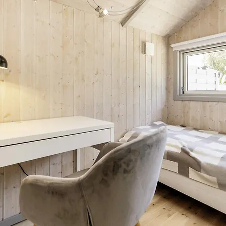 4 Star In Praesto-by Traum * Præstø